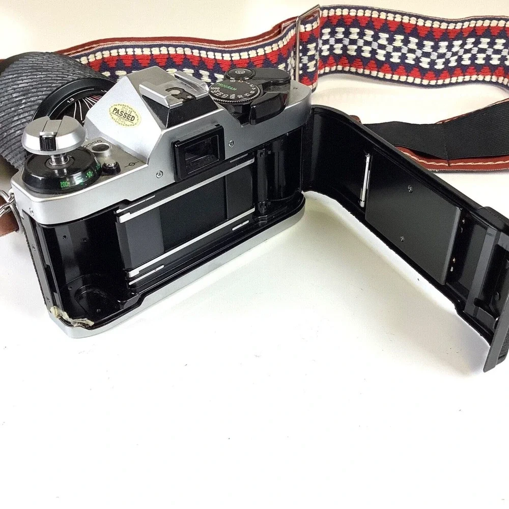 Canon AE-1 Program 35mm Film Camera w/ Tokina 70-210mm Lens TESTED GOOD * READ